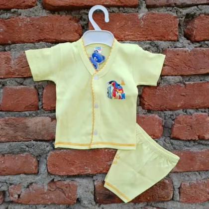 New Born Cotton Light Yellow Batman Printed Half Sleeve T Shirt With Pant1
