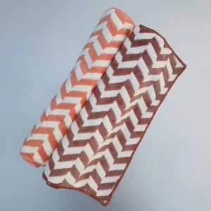 Zig Zag Bicolour Peanut And White Soft Baby Bath Luxary Towel-56cmx37cm1