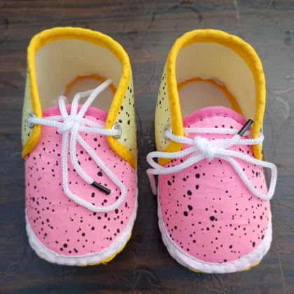 Baby Unisex Pink Prints Color Booties3