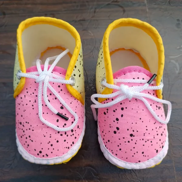 Baby Unisex Pink Prints Color Booties3