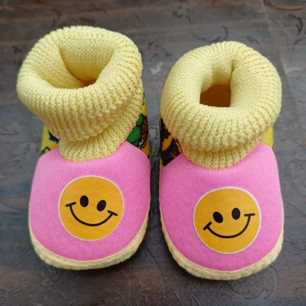 Baby Unisex Prints Color Pink-Yellow Booties