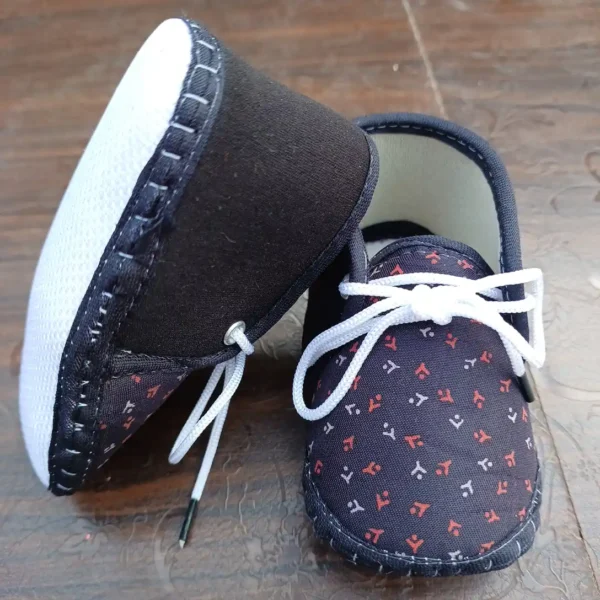 Baby Unisex White Colour Booties Printed Black