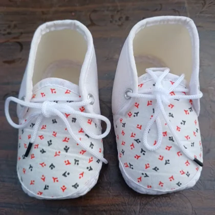 Baby Unisex White Colour Booties Printed White