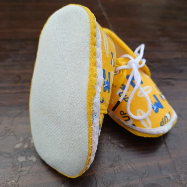 Baby Unisex Yellow Prints Color Booties Printed