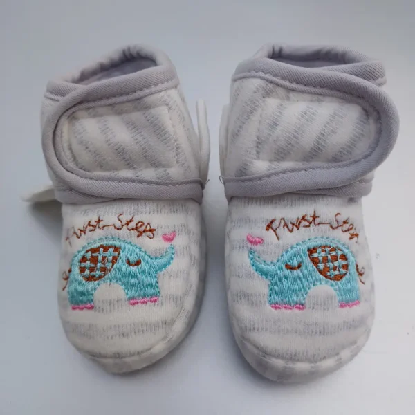 Unisex Grey Colour Soft Booties for 6-12month1